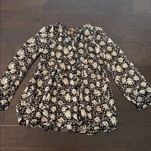 Black & Cream Floral Peasant Blouse